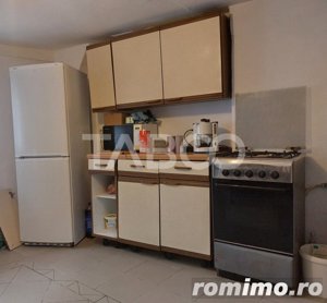 Apartament la curte comuna 3 camere 74 mpu loc parcare 54 mp teren - imagine 8