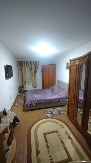 Casa Km 4-5 doua familii - imagine 3