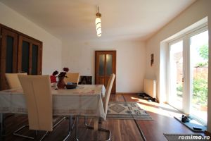 Casă de vânzare în zona Lunei, 2 corpuri, pentru 2 familii - imagine 4