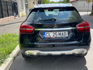 Mercede-Benz GLA 180 - imagine 5