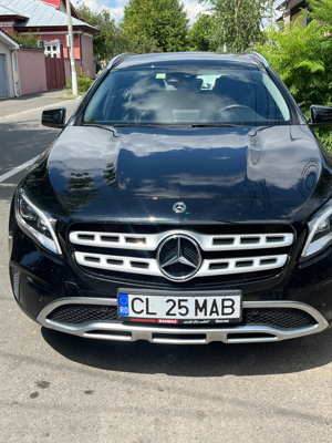 Mercede-Benz GLA 180 - imagine 8