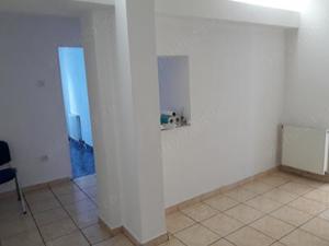 Vand spatiu apartament - imagine 2