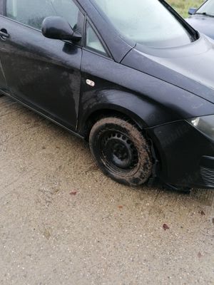 Seat Altea XL 1,9 tdi, an 2010 - imagine 4