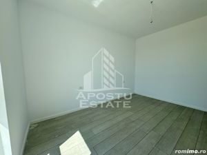 Apartament cu 2 camere, la asfalt, hotel IQ, etaj intermediar cu lift. - imagine 9