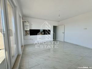 Apartament cu 2 camere, la asfalt, hotel IQ, etaj intermediar cu lift. - imagine 2