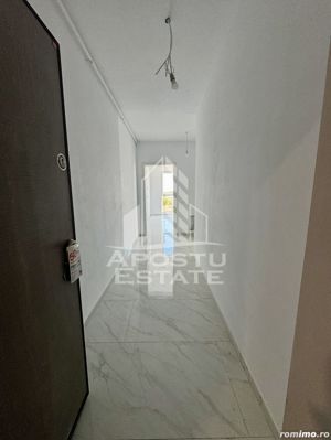 Apartament cu 2 camere, la asfalt, hotel IQ, etaj intermediar cu lift. - imagine 10