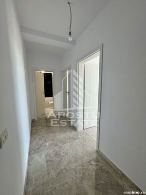 Apartament cu 2 camere, la asfalt, hotel IQ, etaj intermediar cu lift. - imagine 9