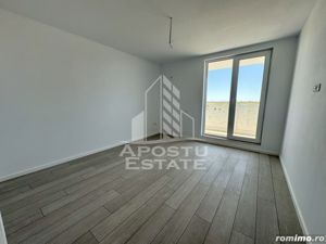 Apartament cu 2 camere, la asfalt, hotel IQ, etaj intermediar cu lift. - imagine 5