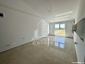 Apartament cu 2 camere, la asfalt, hotel IQ, bloc cu lift, finalizat. - imagine 3