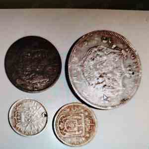 Vand 4 monede vechi romanesti cu regii Carol I si Mihai  - imagine 10