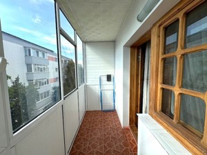 Apartament 3 camere la etajul 3 in Slatina DECOMANDAT 73,95 mp - imagine 8