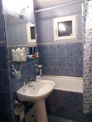 Vînd apartament cu 3 camere în Vălenii de Munte  - imagine 4