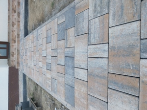 Montaj pavaje borduri rigole piatra travertin 