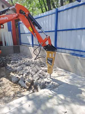 Lucrări excavări, nivelări, amenajări teren 