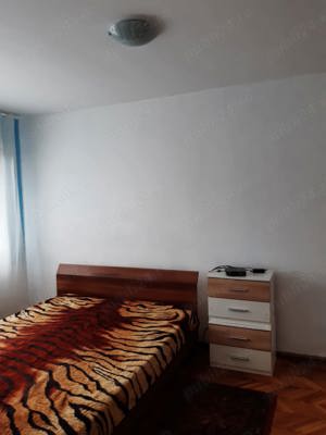 vand apartament Caransebeș 2 camere - imagine 2