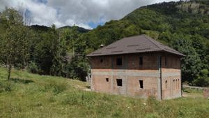 Proprietar vand casa la rosu [147 mp utili] cu 3765mp teren intravilan loc. Manastire, AB, Apuseni - imagine 2