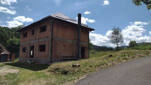 Proprietar vand casa la rosu [147 mp utili] cu 3765mp teren intravilan loc. Manastire, AB, Apuseni - imagine 4