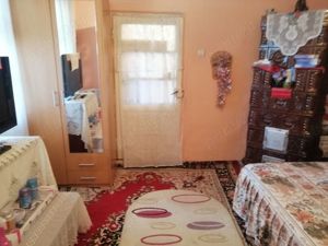 Vanzare CASA ,8 camere,3000 mp,sat Puieni,comuna Prundu,judetul Giurgiu - imagine 8