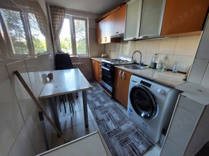 Inchiriez apartament curat cu 2 camere in zona Colentina