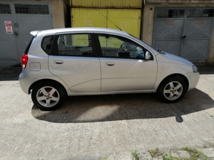 Superb Chevrolet  Kalos  1,4  16 valve  SX  Automat  20000 Km Navigatie - imagine 3 Superb Chevrolet  Kalos  1,4  16 valve  SX  Automat  20000 Km Navigatie - imagine 3