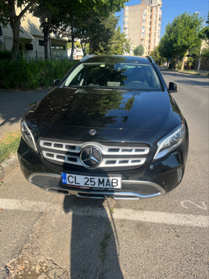 Mercede-Benz GLA 180 - imagine 9