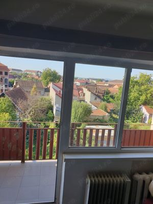 apartament 3 camere decomandat 84 m2