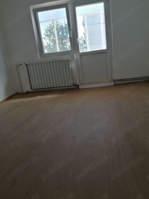 De vânzare apartament cu o cameră în Calea Buziașului  - imagine 5