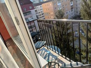 PROPRIETAR Inchiriez apartament 2 camere la mansarda, in SIBIU, zona Rahovei - imagine 6