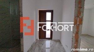 Duplex cu 5 camere de vanzare in Sacalaz, Dormitoare cu terasa si balcon - imagine 18