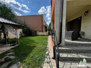 Zona Primarie Mogosoaia | Complex de case cu bariera | Curte cu foisor - imagine 11