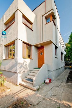 Casa individuala cu arhitectura Art Deco localizata in centrul orasului Galati - imagine 2