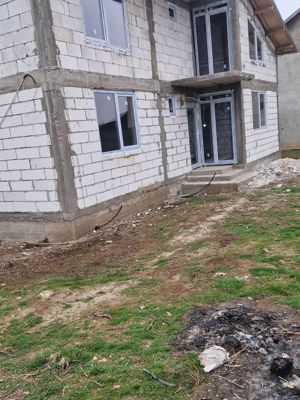 Casa de vânzare comuna Ciorani, sat Cioranii de Sus -Schimb cu apartament în Ploiesti - imagine 7