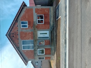 Casa in rosu Palota de vanzare  - imagine 2