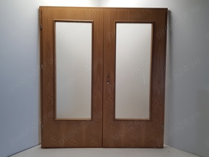 Usa dubla de interior 182x205 la 700 Ron