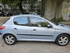 Peugeot 206 1.6 16v benzina, navigație, camera marșarier - imagine 2