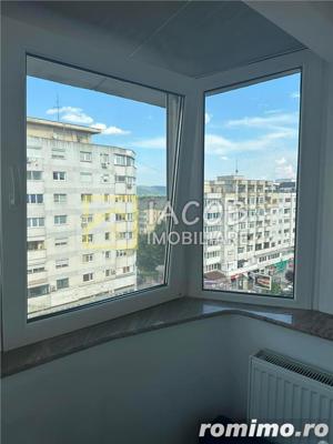 Apartament 4 camere decomandate, ultracentral, Bacau - imagine 8