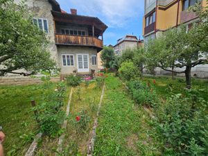 Casa de vanzare in Bucovina zona centrala Campulung Moldovenesc - imagine 4