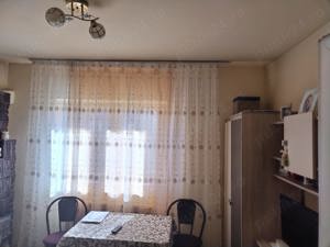 Vând apartament în centrul orașului Vânju Mare  - imagine 5
