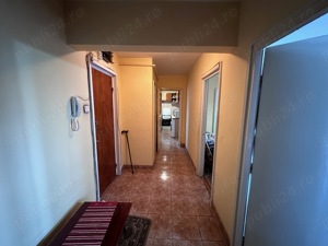 Vand apartament 3 camere ultracentral decomandat - imagine 6