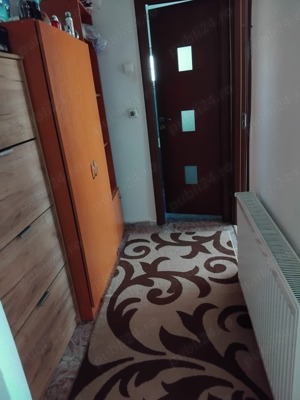 Vând urgent apartament 3 camere, Filiasi - imagine 4