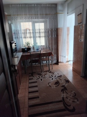 Vând urgent apartament 3 camere, Filiasi - imagine 3