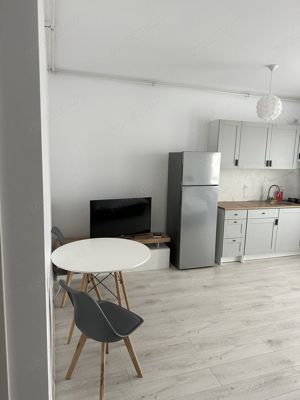 Apartament cu o camera la cateva minute de magazinul Penny Giroc - imagine 7