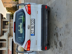 Vând Ford focus ecoBoost benzină 2014, motor 1.0 turbo,105 cp. - imagine 5