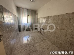 Comison 0% Apartament 4 camere 2 bai boxa la subsol etaj 3  - imagine 5