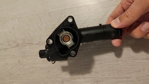 Vand flansa termostat Megane 2 motor 1.5 - imagine 2