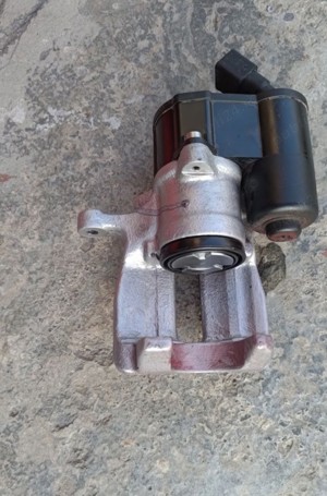 Vand etrier stanga spate Audi A6 C6 - imagine 2