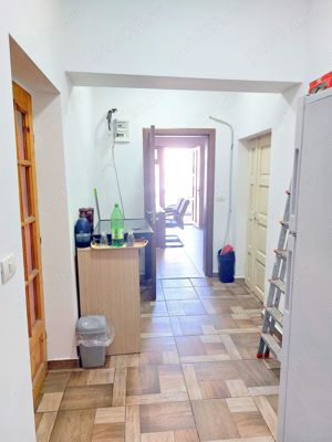 Estul orasului spatiu comercial sau birou 17 mp. - imagine 7