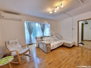 Apartament 4 camere, decomandat, etaj 1, zona Circumvalațiunii - imagine 2