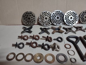 Accesorii pt. masini vechi de tocat (nr.8 si 10) - imagine 2