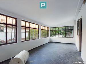 Apartament cu 3 camere în zonă Centrală, Lipova - imagine 2